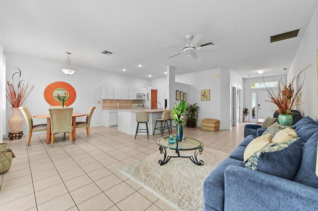 10 Living Room 03