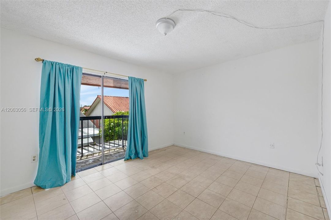 For Sale: $188,000 (1 beds, 1 baths, 528 Square Feet)