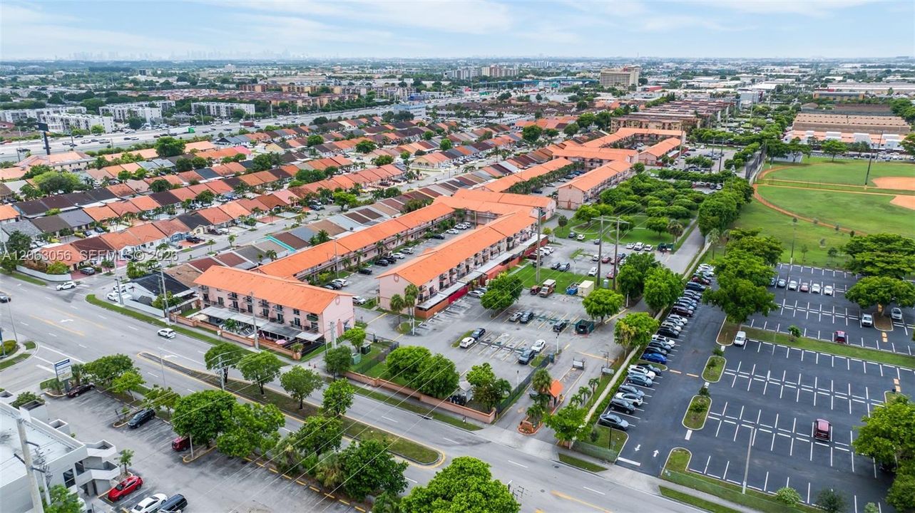 For Sale: $188,000 (1 beds, 1 baths, 528 Square Feet)