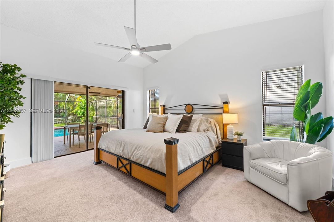 En Venta: $749,500 (4 camas, 2 baños, 2351 Pies cuadrados)