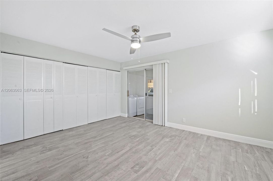 For Rent: $1,795 (1 beds, 1 baths, 720 Square Feet)