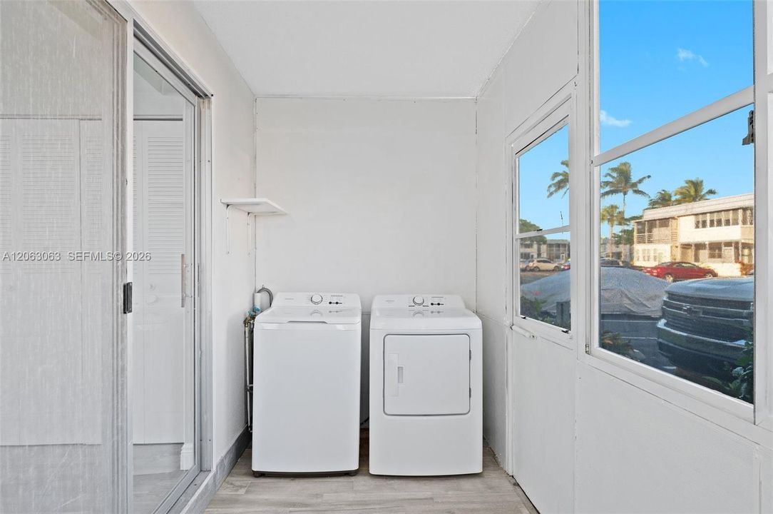For Rent: $1,795 (1 beds, 1 baths, 720 Square Feet)