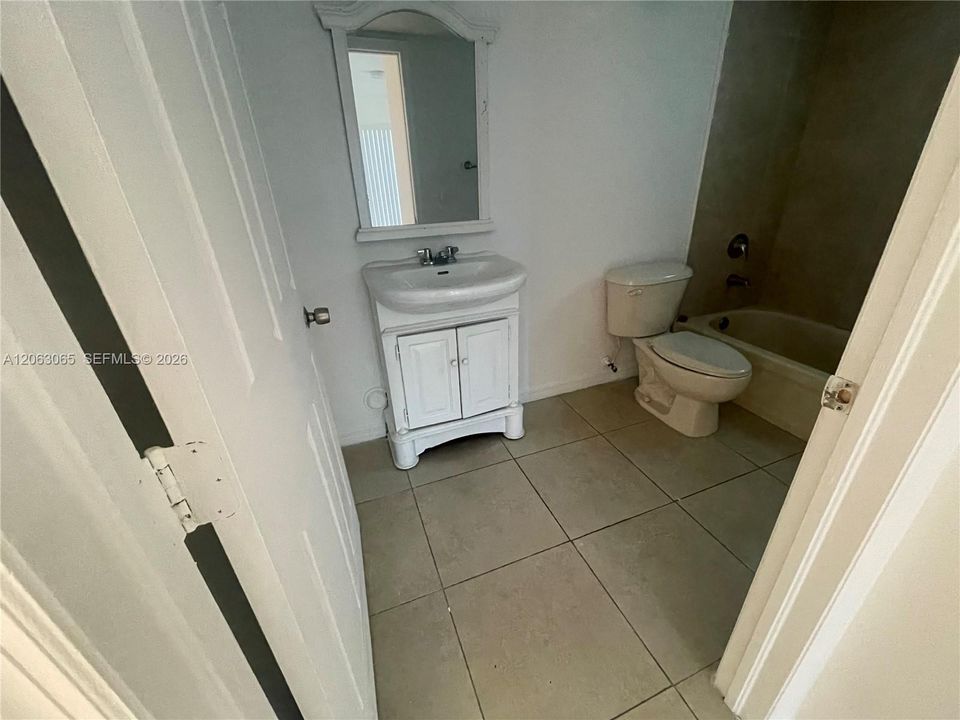В аренду: $2,400 (2 спален, 2 ванн, 43895 Квадратных фут)