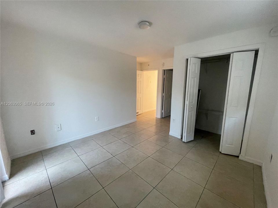 В аренду: $2,400 (2 спален, 2 ванн, 43895 Квадратных фут)