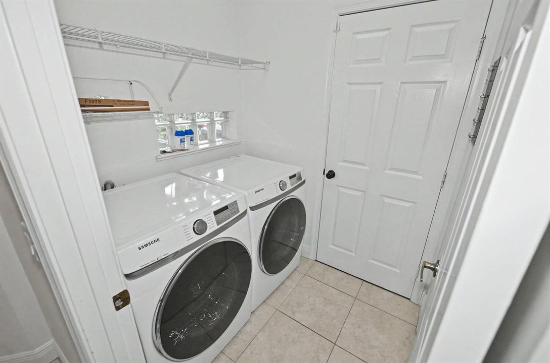 LaundryRm11