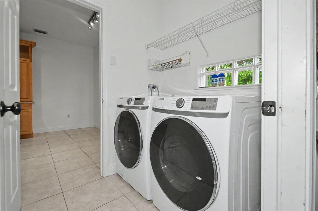 LaundryRm1