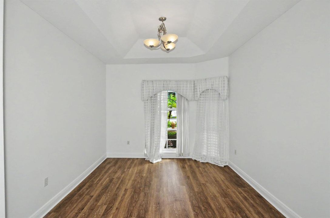 Dining Room/Flex Room