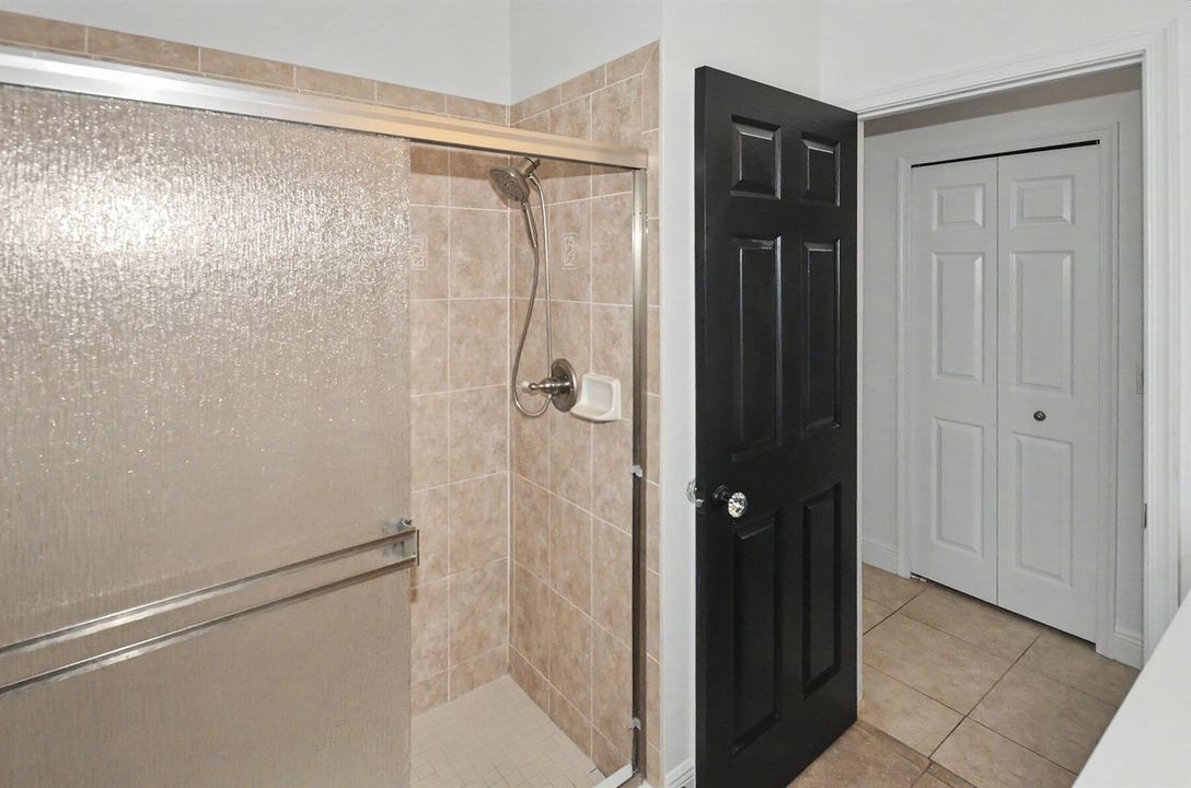 GuestBathShw