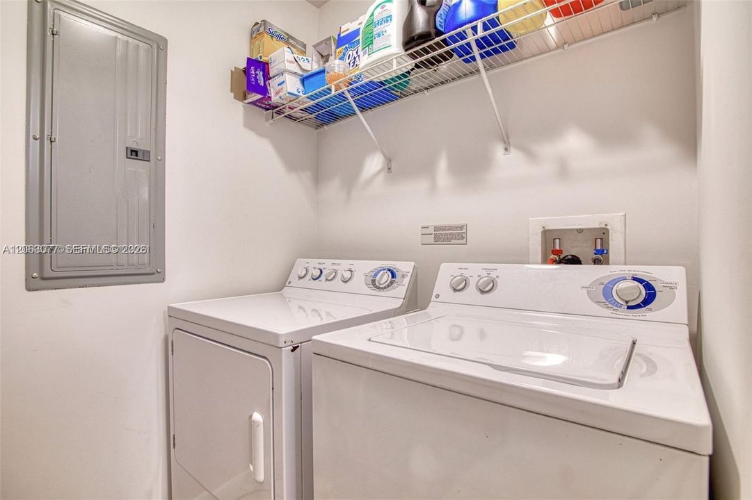 В аренду: $3,200 (2 спален, 2 ванн, 1183 Квадратных фут)