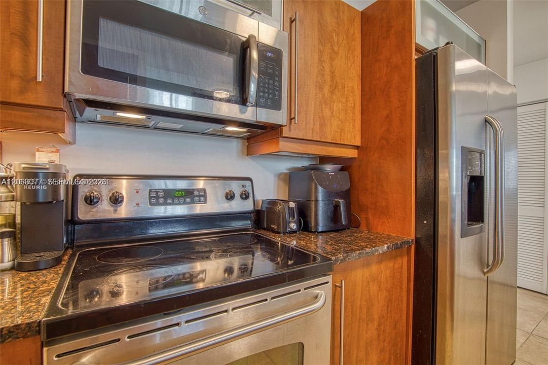 В аренду: $3,200 (2 спален, 2 ванн, 1183 Квадратных фут)