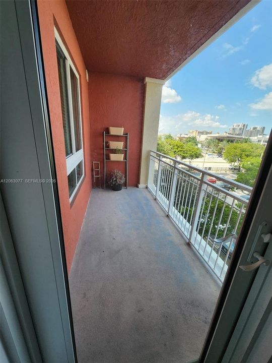 В аренду: $3,200 (2 спален, 2 ванн, 1183 Квадратных фут)