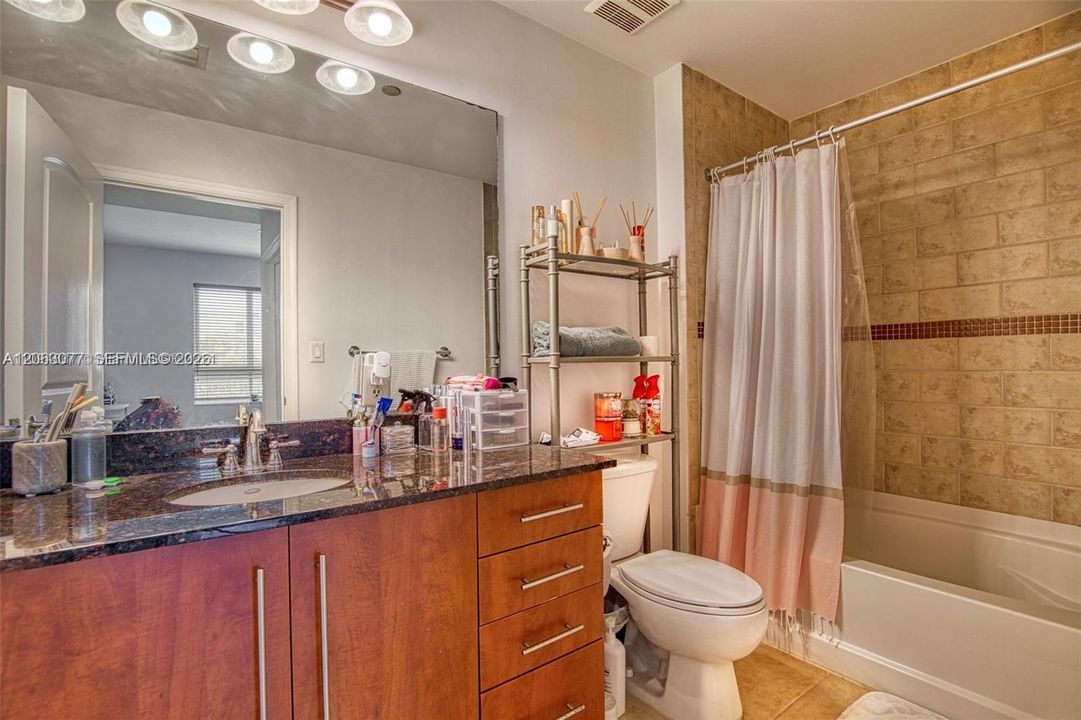 В аренду: $3,200 (2 спален, 2 ванн, 1183 Квадратных фут)