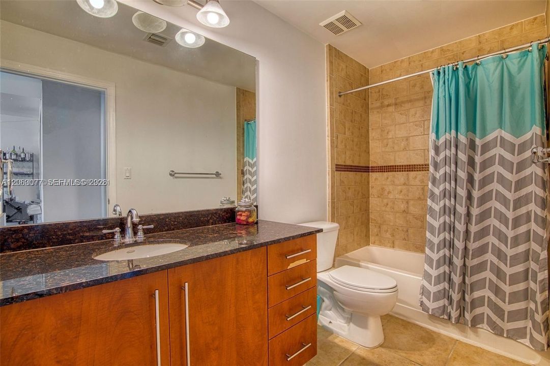 В аренду: $3,200 (2 спален, 2 ванн, 1183 Квадратных фут)