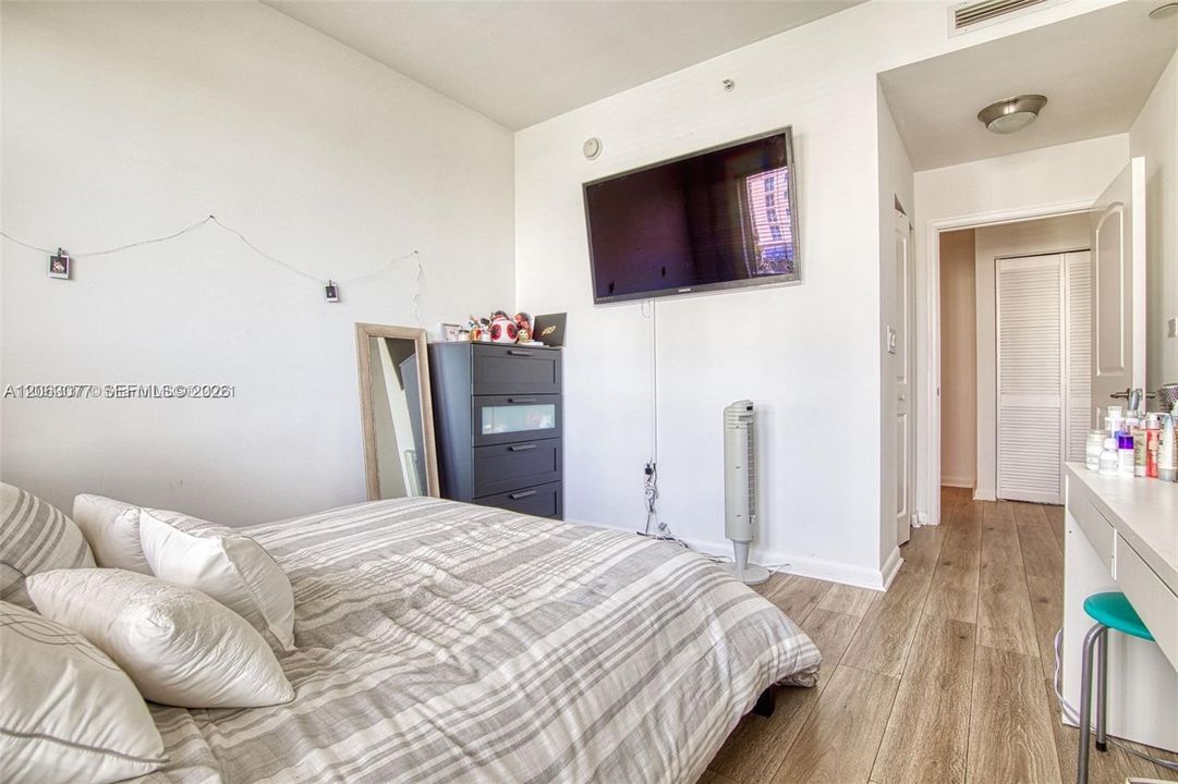 В аренду: $3,200 (2 спален, 2 ванн, 1183 Квадратных фут)
