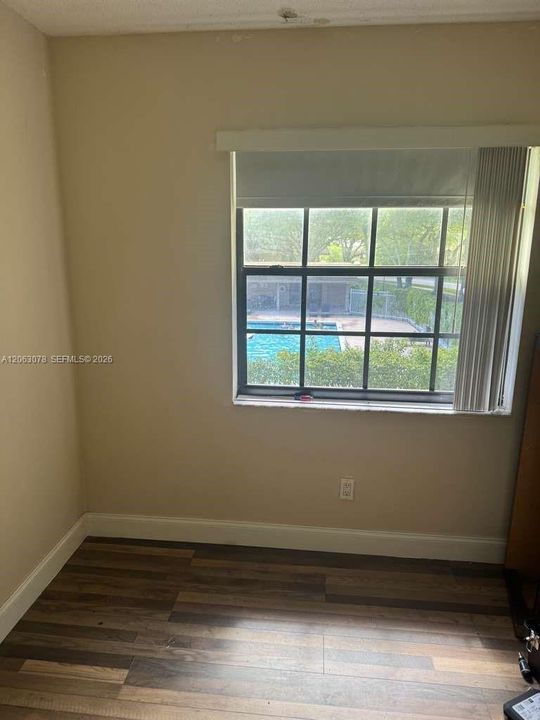 En Renta: $2,425 (3 camas, 2 baños, 1195 Pies cuadrados)