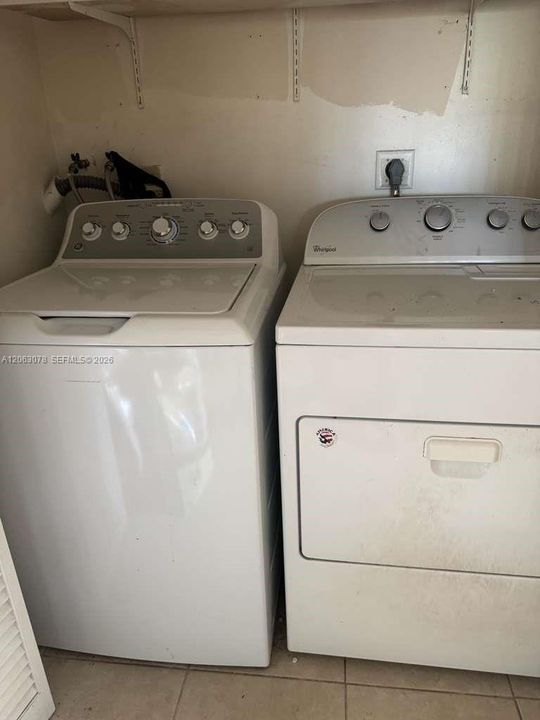 En Renta: $2,425 (3 camas, 2 baños, 1195 Pies cuadrados)