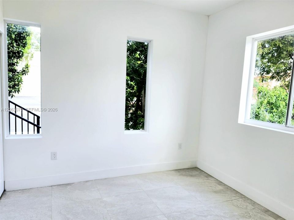 В аренду: $2,595 (2 спален, 3 ванн, 0 Квадратных фут)