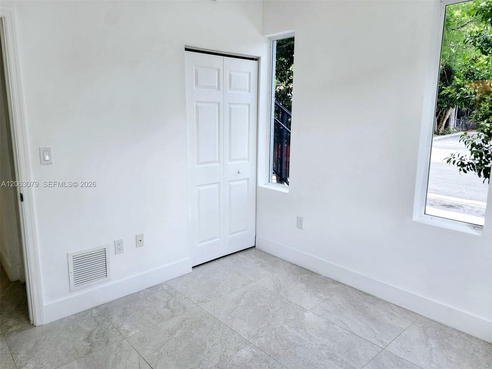 В аренду: $2,595 (2 спален, 3 ванн, 0 Квадратных фут)