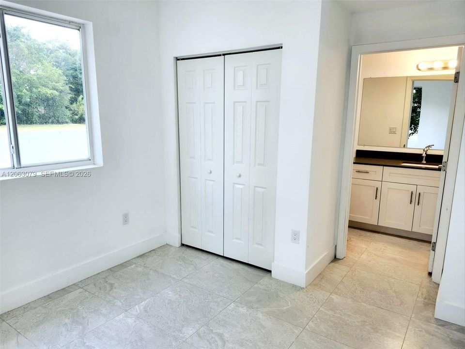 В аренду: $2,595 (2 спален, 3 ванн, 0 Квадратных фут)