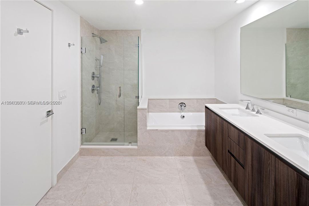 В аренду: $5,300 (2 спален, 2 ванн, 1171 Квадратных фут)