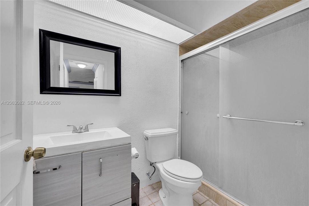 В аренду: $3,700 (3 спален, 2 ванн, 1442 Квадратных фут)