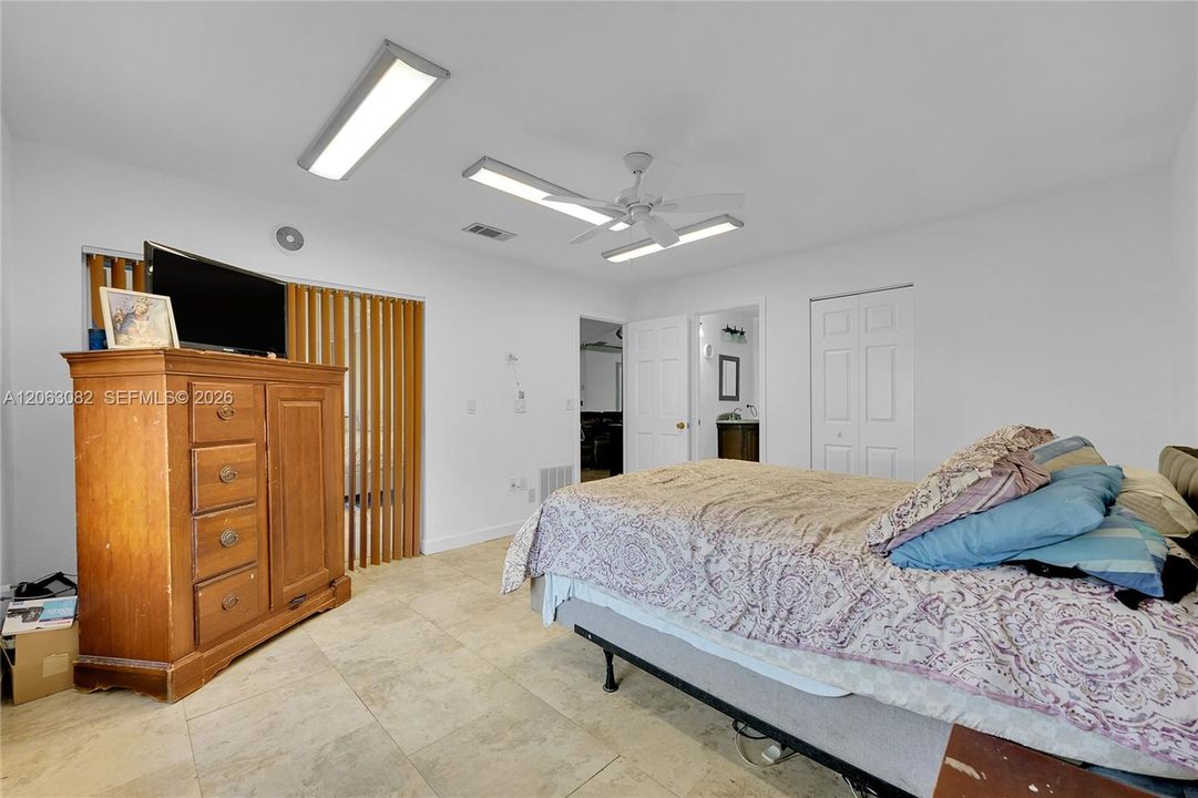В аренду: $3,700 (3 спален, 2 ванн, 1442 Квадратных фут)