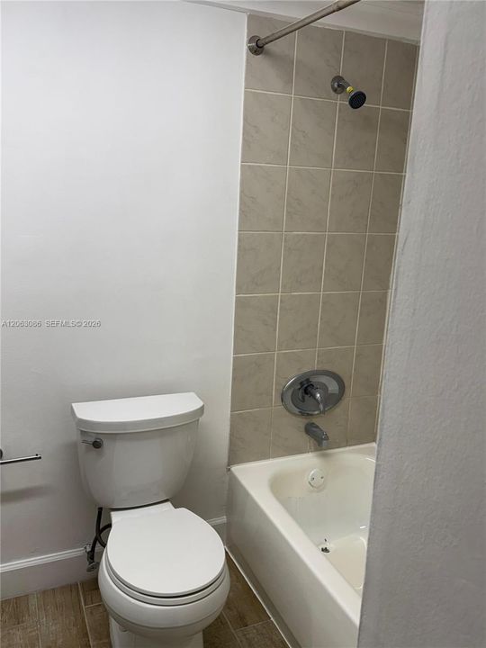 En Venta: $250,000 (2 camas, 1 baños, 750 Pies cuadrados)