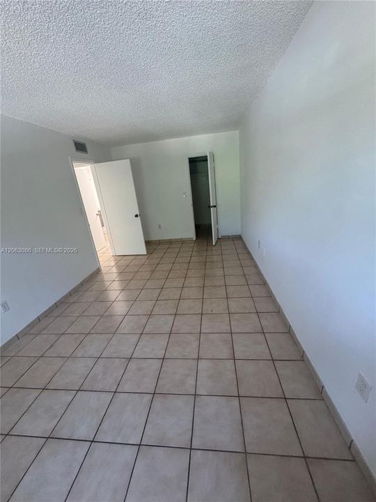 En Venta: $250,000 (2 camas, 1 baños, 750 Pies cuadrados)