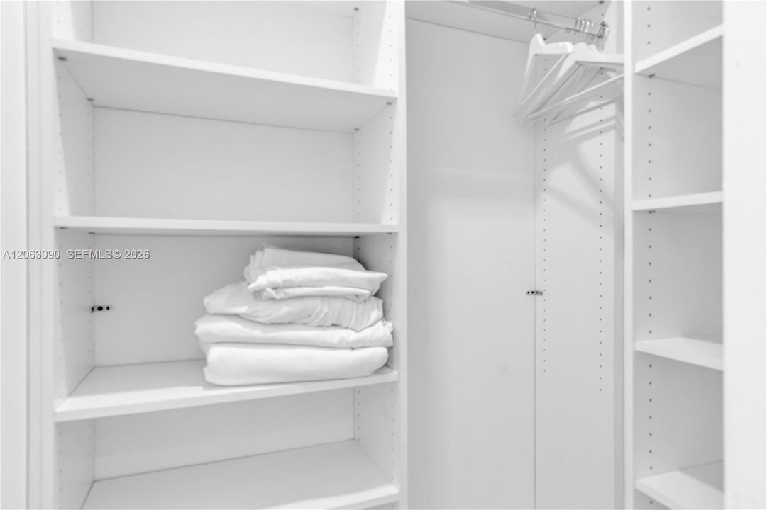Two walkin Closets
