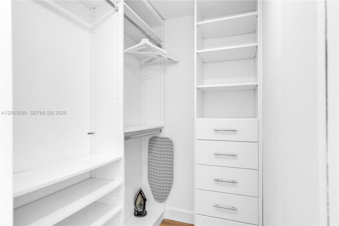 Two walkin Closets