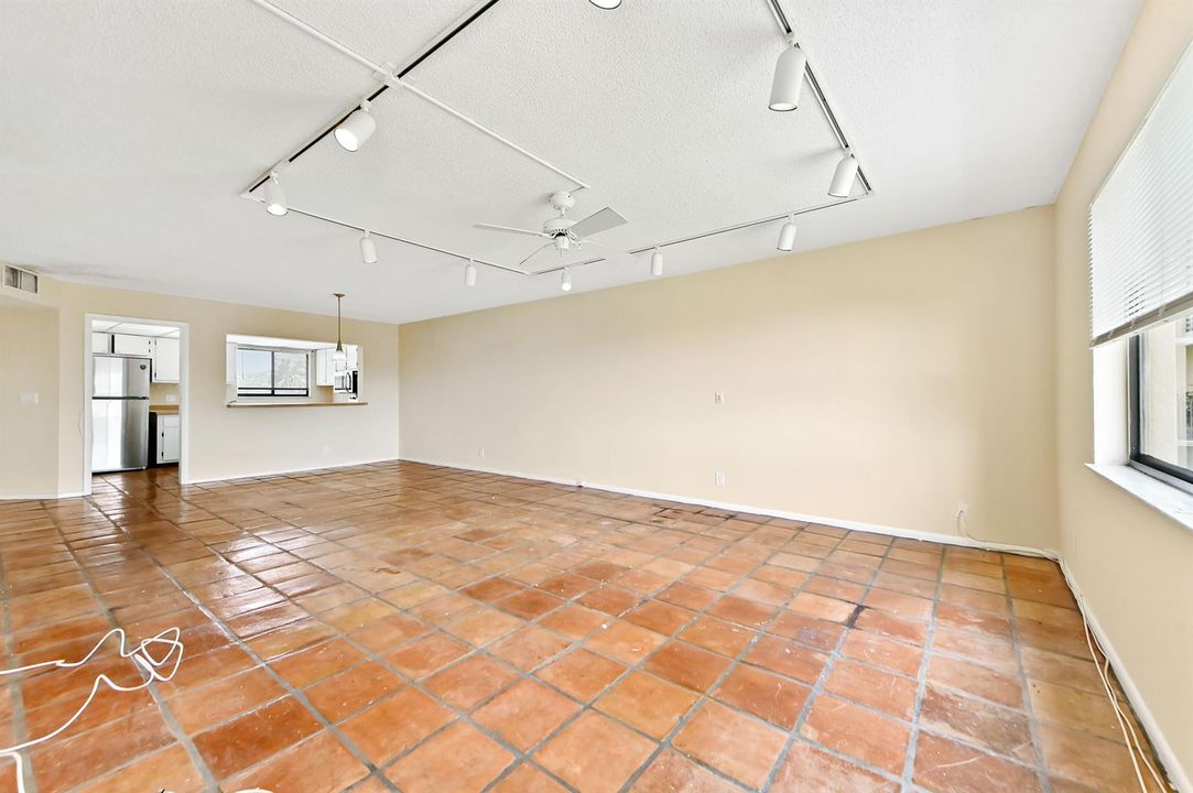 09 living room 02