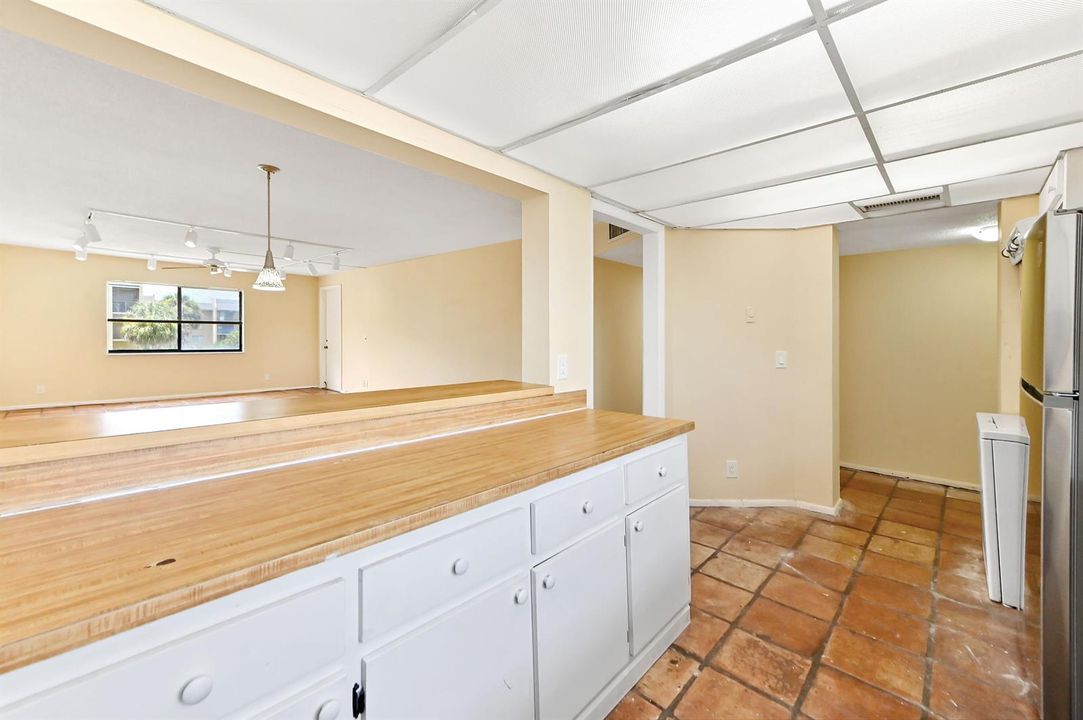 14 kitchen 03