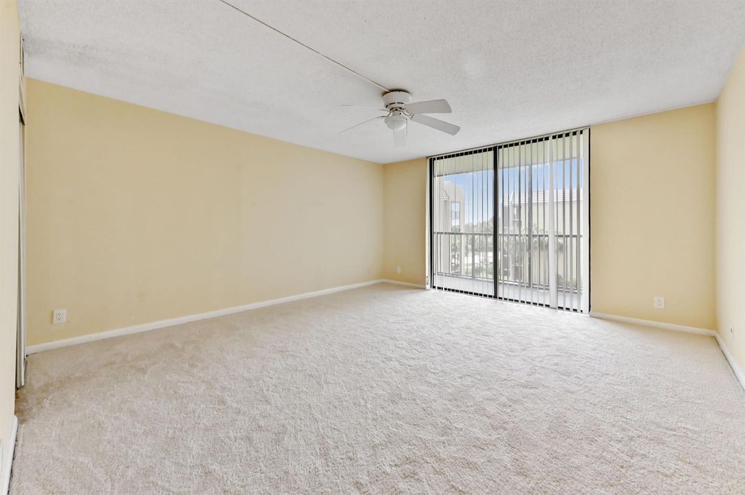 17 bedroom 01