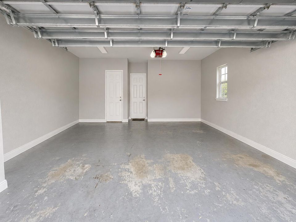 1st Floor Garage