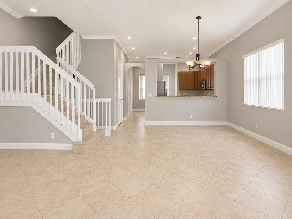 2nd Floor LR 1