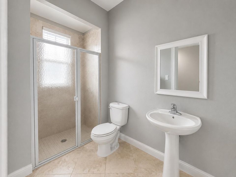 1st Floor Bath 1