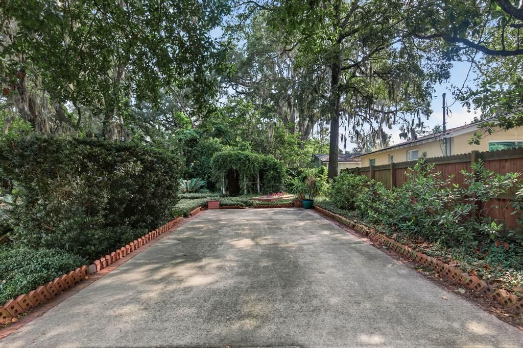 3898 Boone Park Ave-80