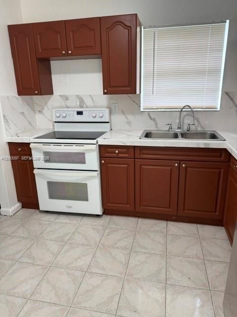 В аренду: $2,300 (3 спален, 1 ванн, 1012 Квадратных фут)