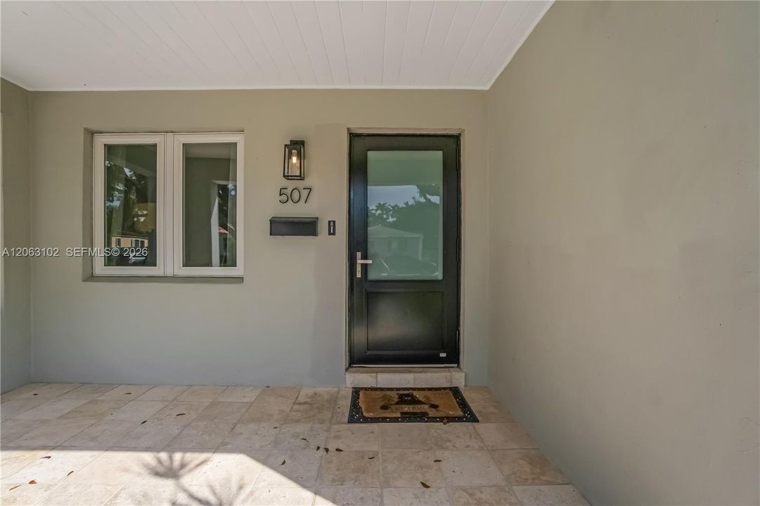 For Sale: $2,250,000 (4 beds, 3 baths, 2357 Square Feet)