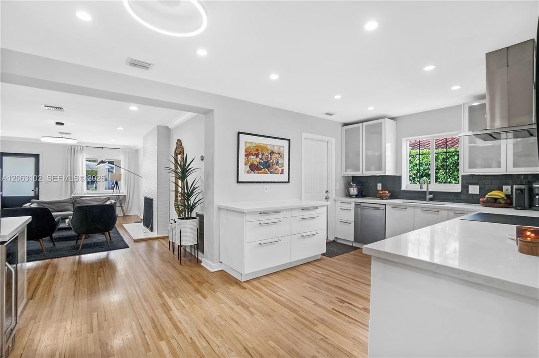 For Sale: $2,250,000 (4 beds, 3 baths, 2357 Square Feet)