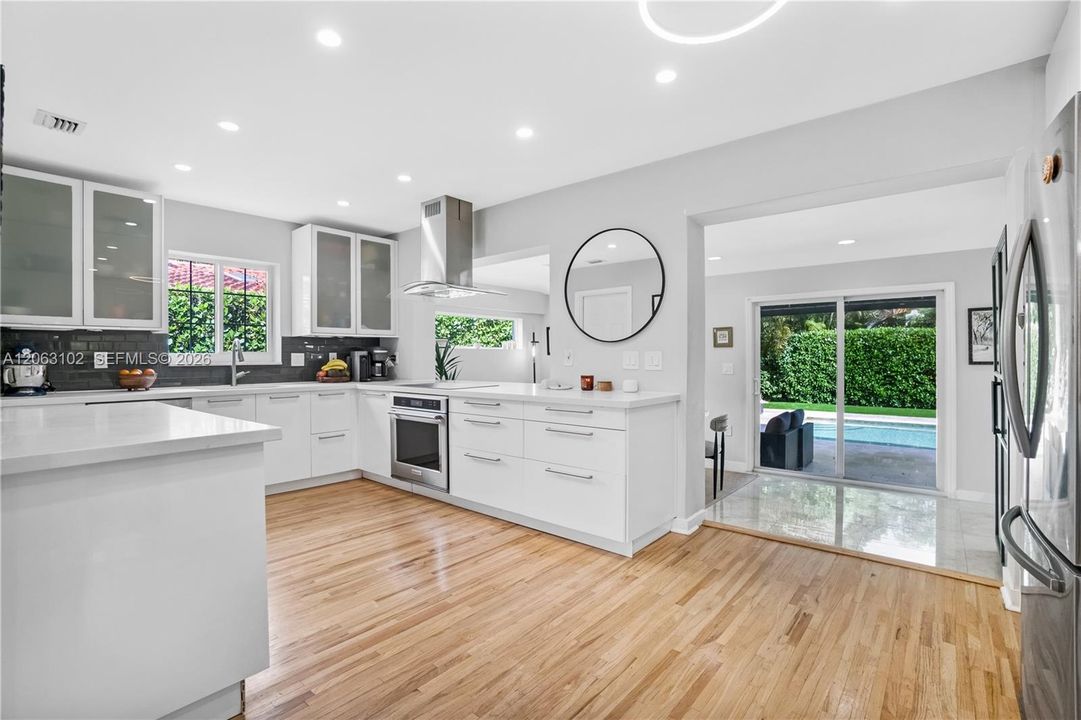 For Sale: $2,250,000 (4 beds, 3 baths, 2357 Square Feet)