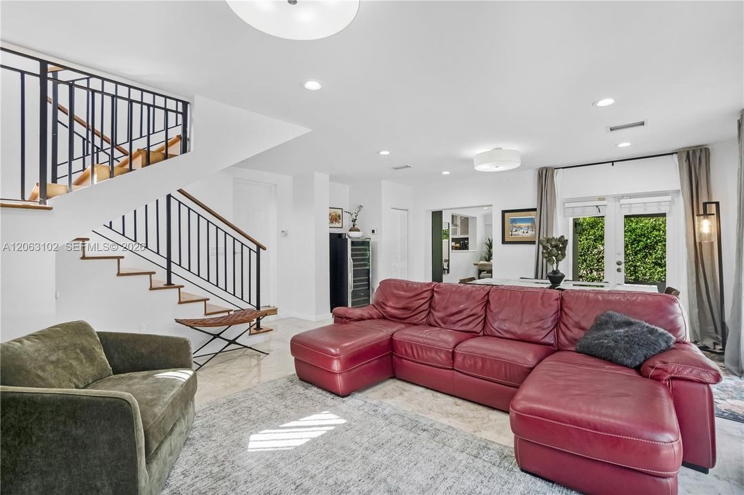 For Sale: $2,250,000 (4 beds, 3 baths, 2357 Square Feet)