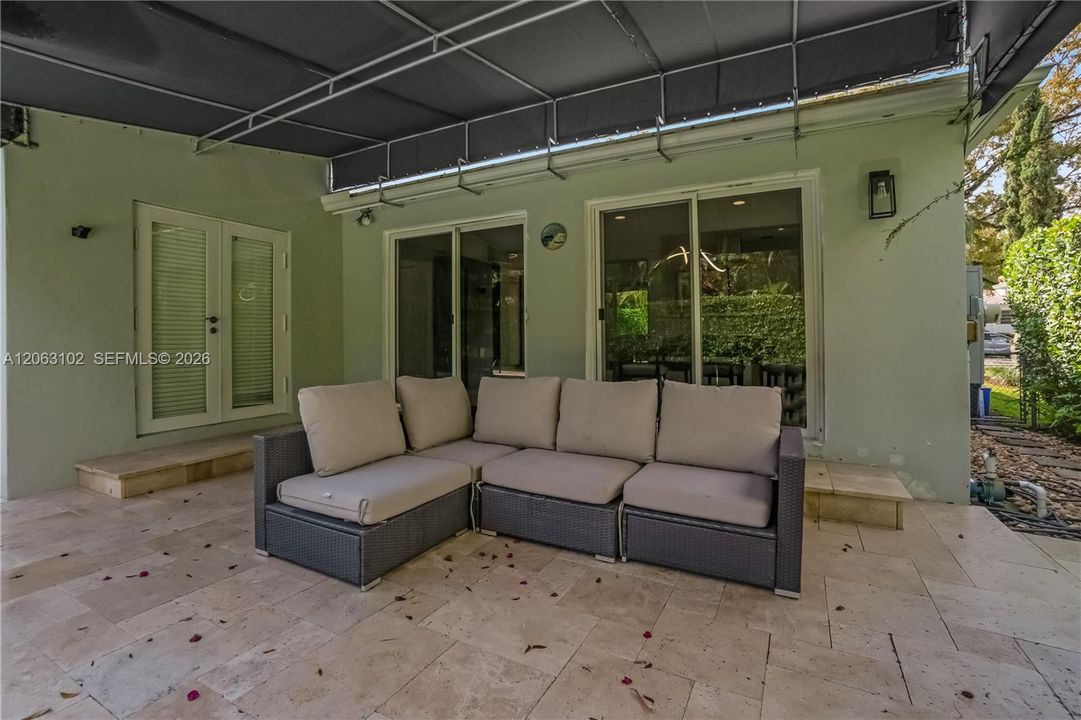 For Sale: $2,250,000 (4 beds, 3 baths, 2357 Square Feet)
