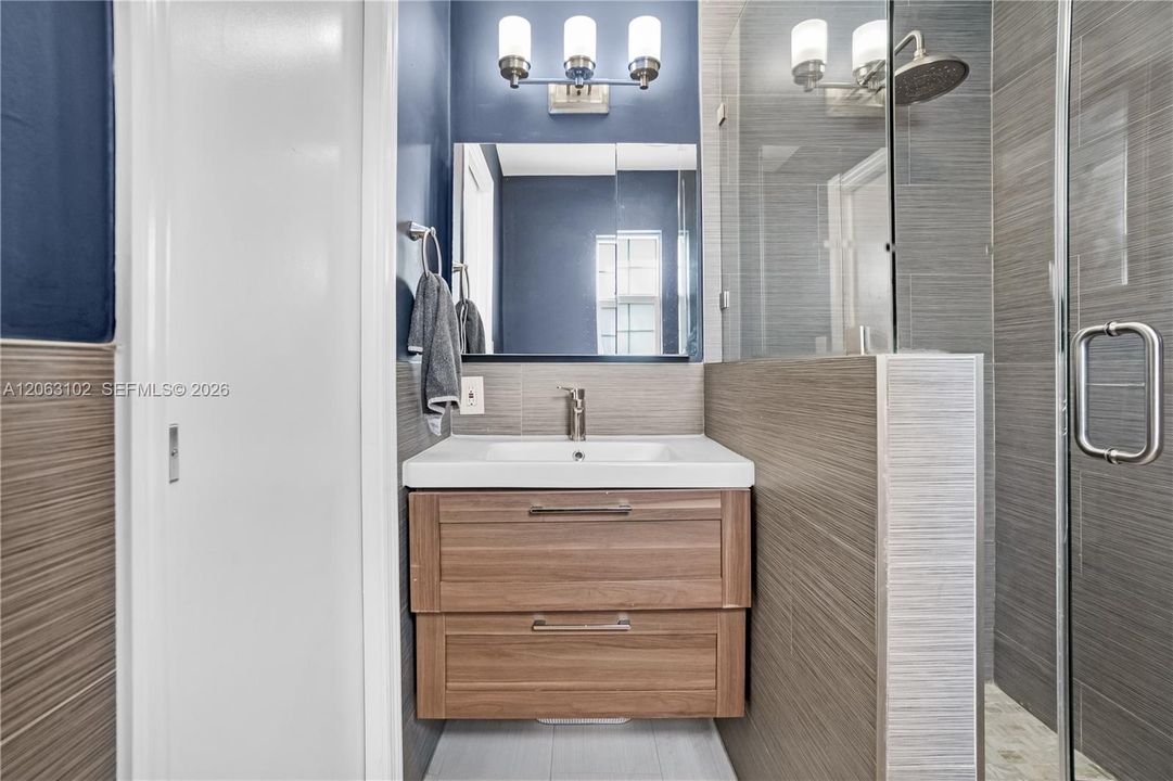 For Sale: $2,250,000 (4 beds, 3 baths, 2357 Square Feet)