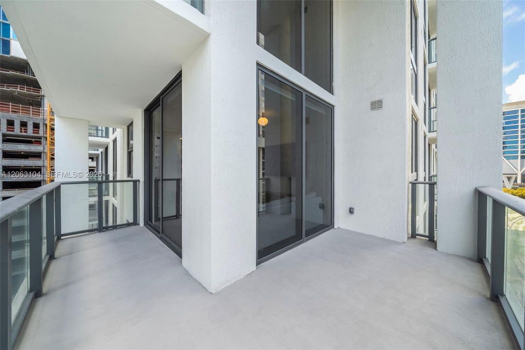 На продажу: $629,000 (2 спален, 2 ванн, 825 Квадратных фут)