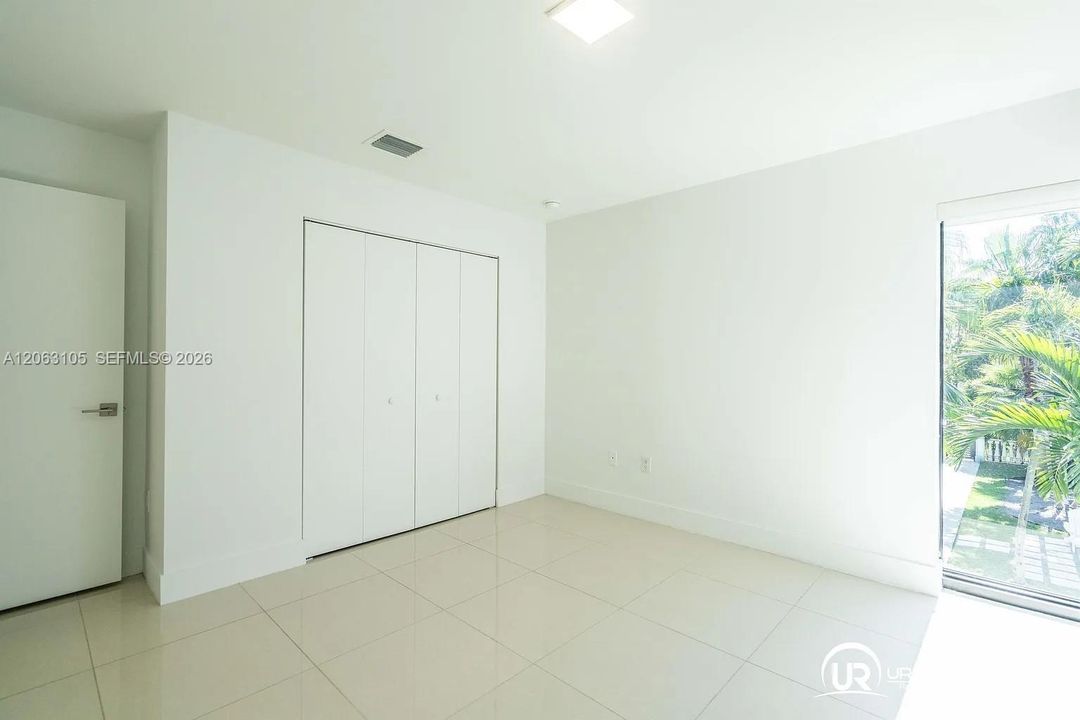 1971 BAY DRIVE  # 124 MIAMI BEACH FL 33141