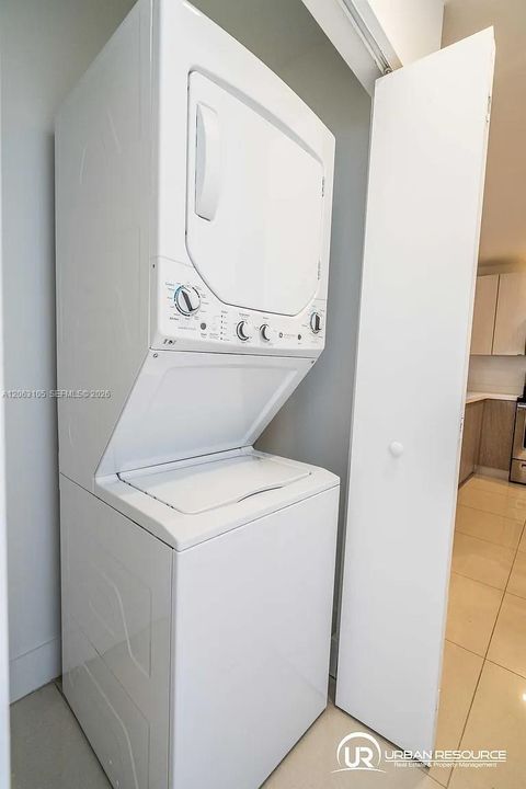 1971 BAY DRIVE  # 124 MIAMI BEACH FL 33141