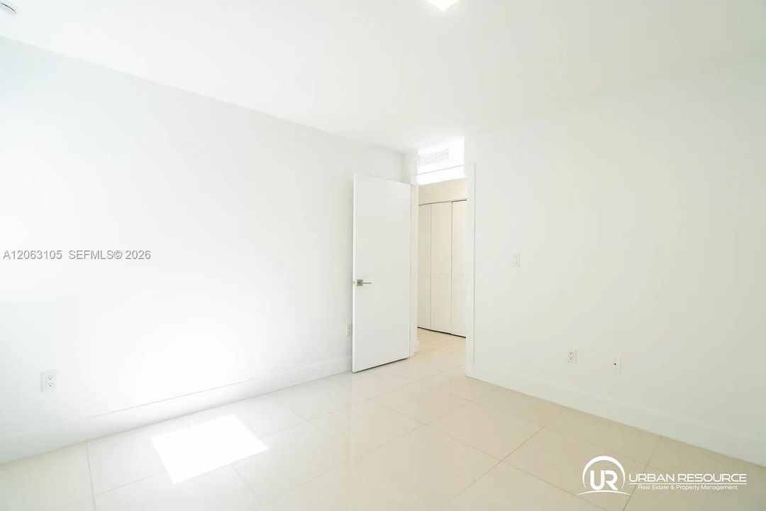 1971 BAY DRIVE  # 124 MIAMI BEACH FL 33141