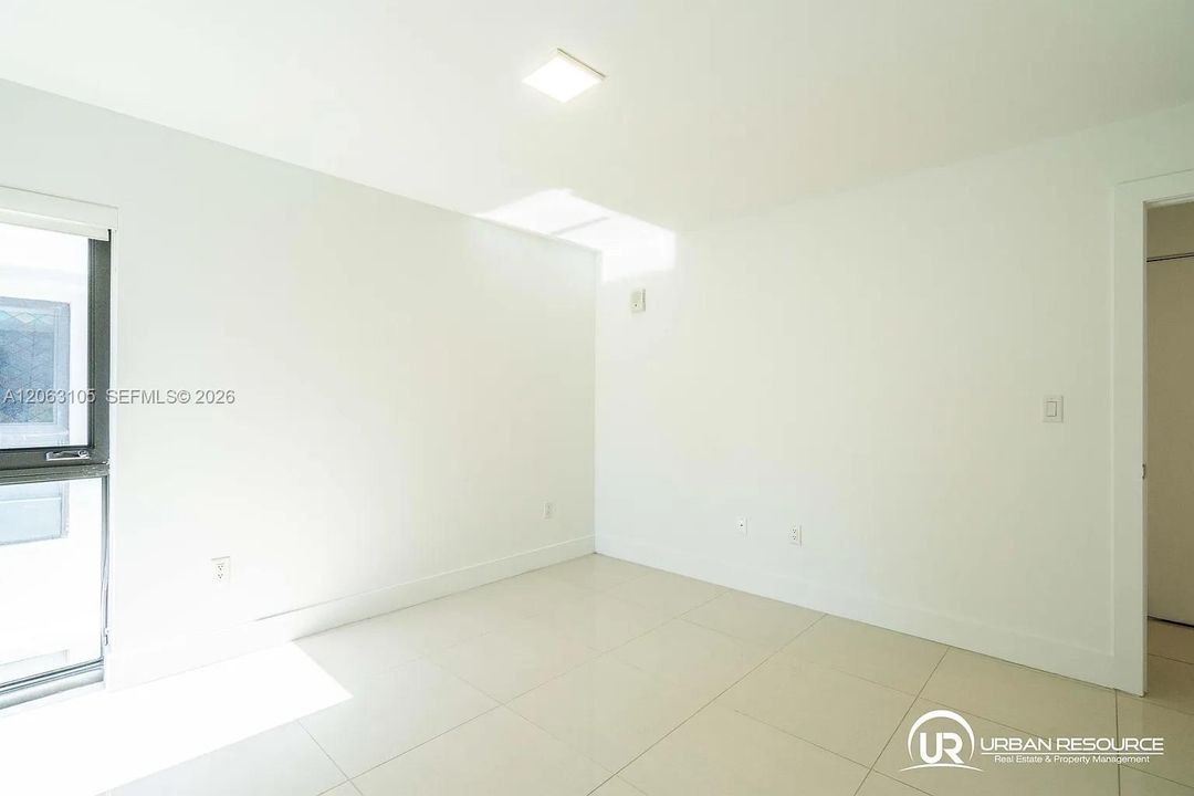 1971 BAY DRIVE  # 124 MIAMI BEACH FL 33141
