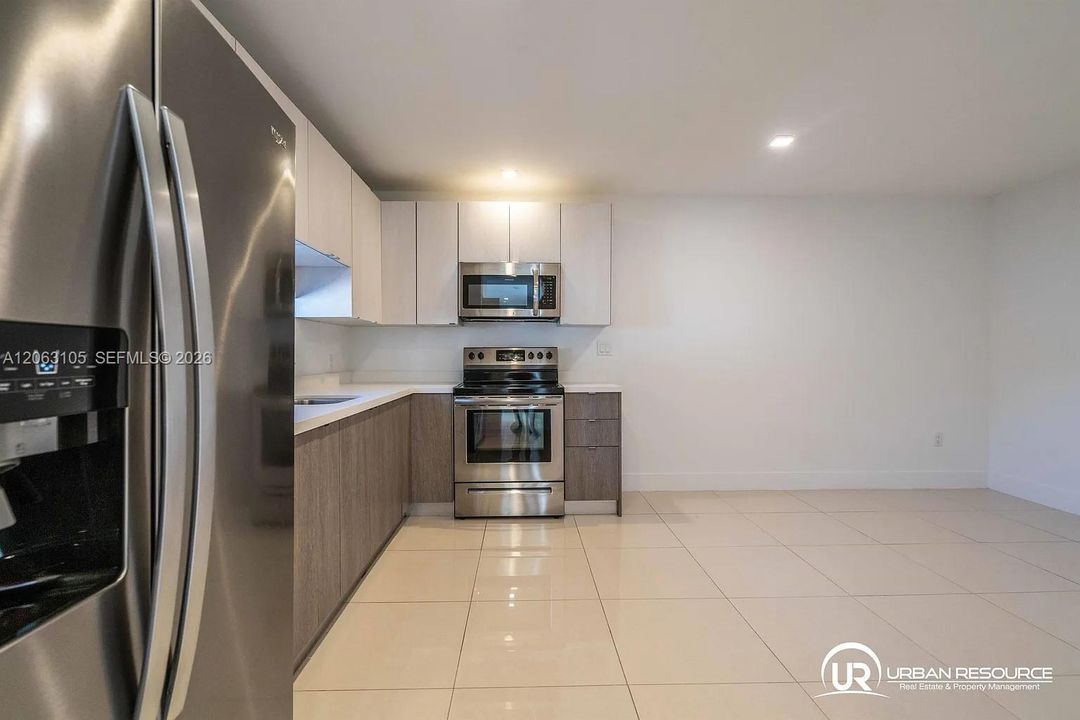 1971 BAY DRIVE  # 124 MIAMI BEACH FL 33141